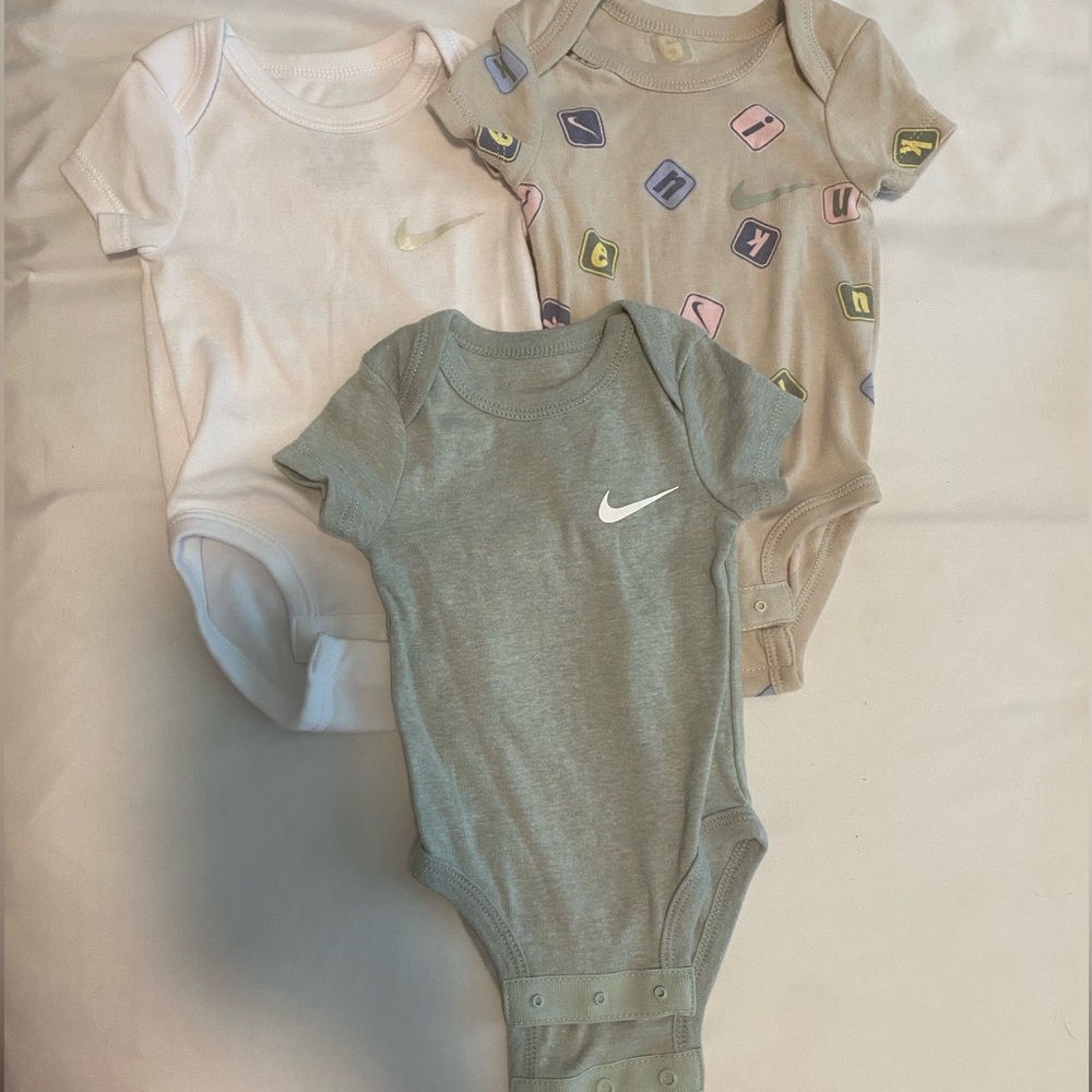 Nike Baby Bodysuit Set 0-3